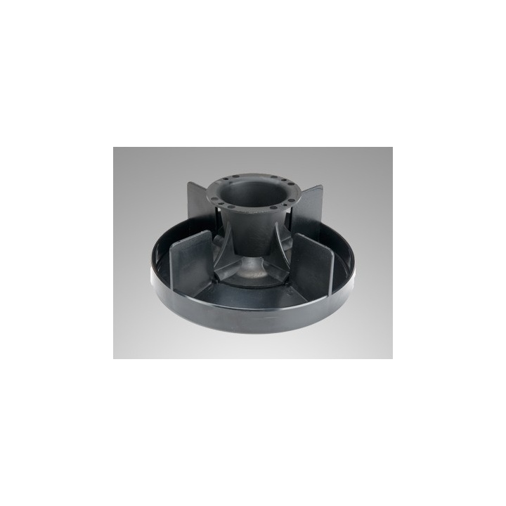 Large feed pan
